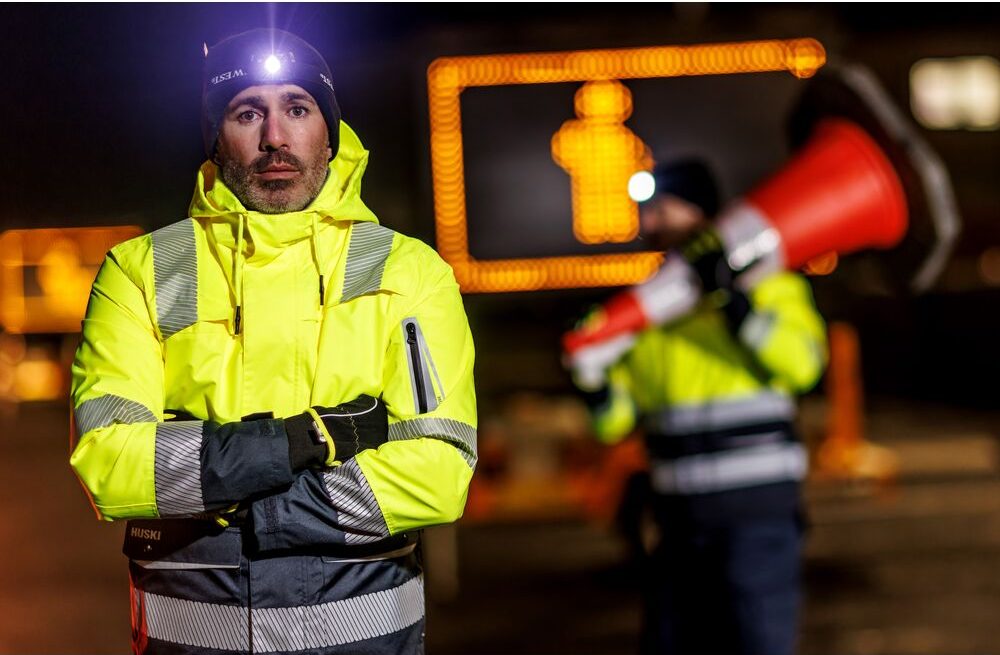 The Impact Of Hi Vis Safety Workwear On Workplace Culture