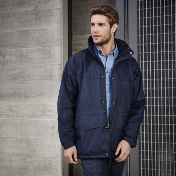 How to Layer Winter Workwear (and Keep Your Branding Sharp)